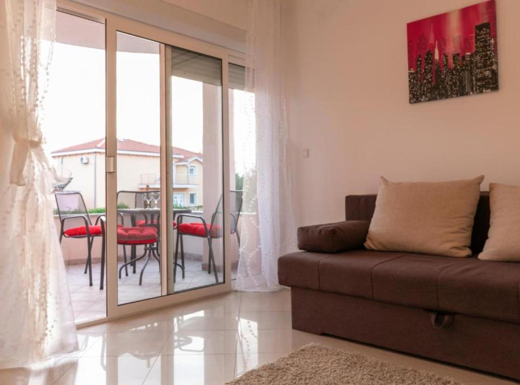 Ferienwohnung M & B Bibinje Zimmer foto