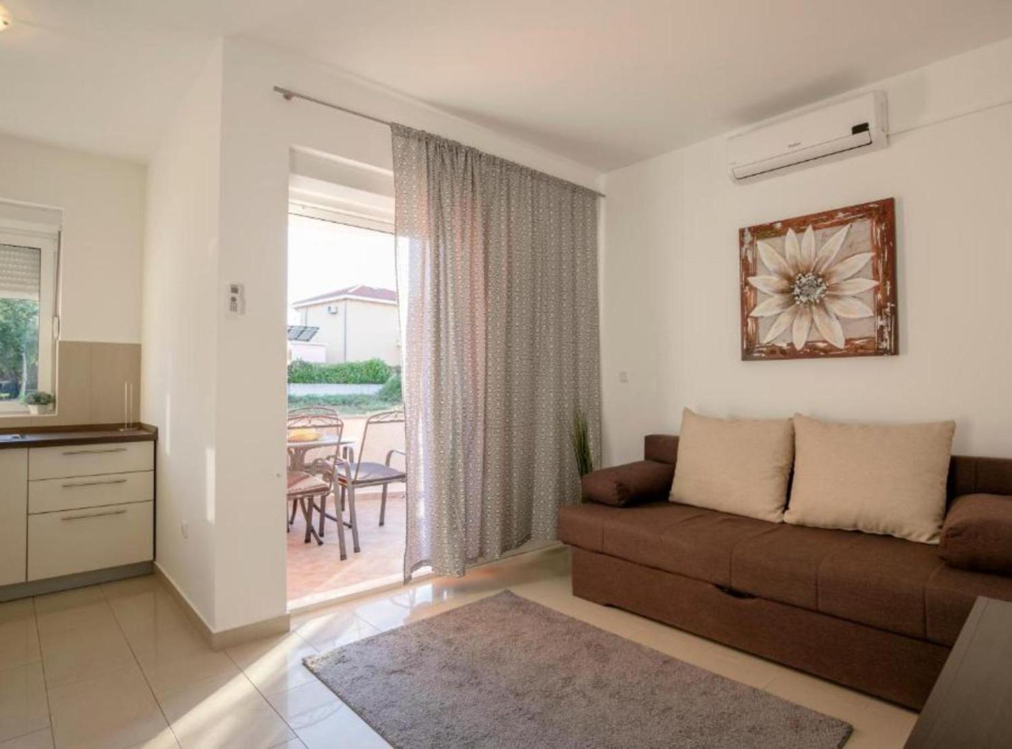 Ferienwohnung M & B Bibinje Zimmer foto